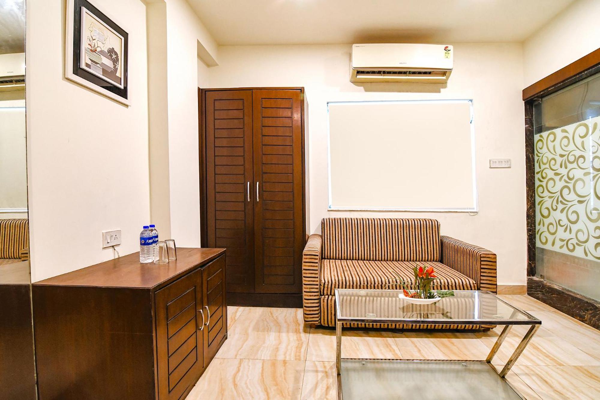 Fabhotel Prime Ivory Inn - Park Circus Колката Екстериор снимка