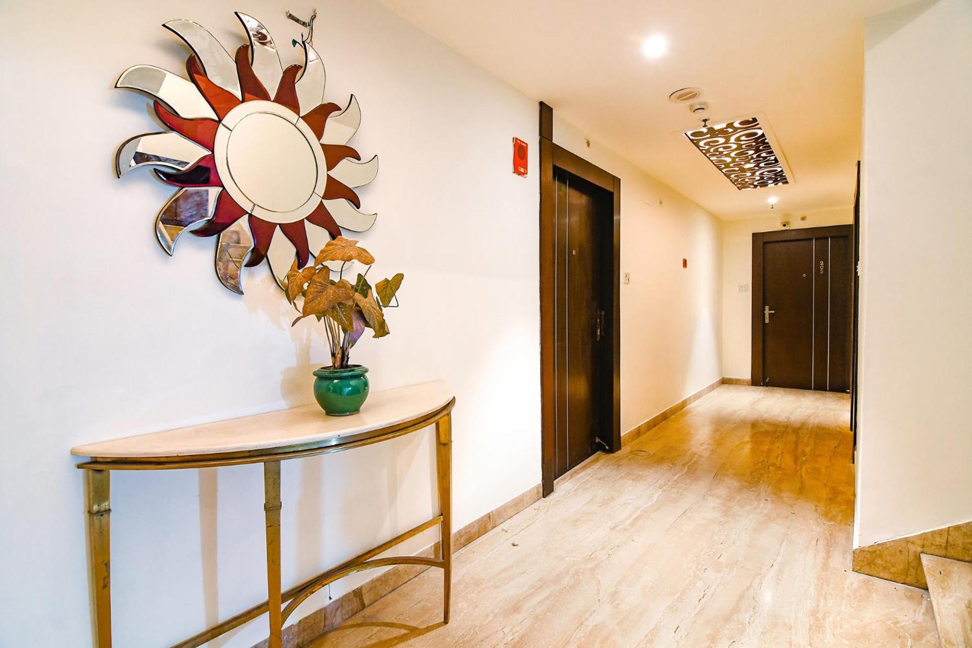 Fabhotel Prime Ivory Inn - Park Circus Колката Екстериор снимка