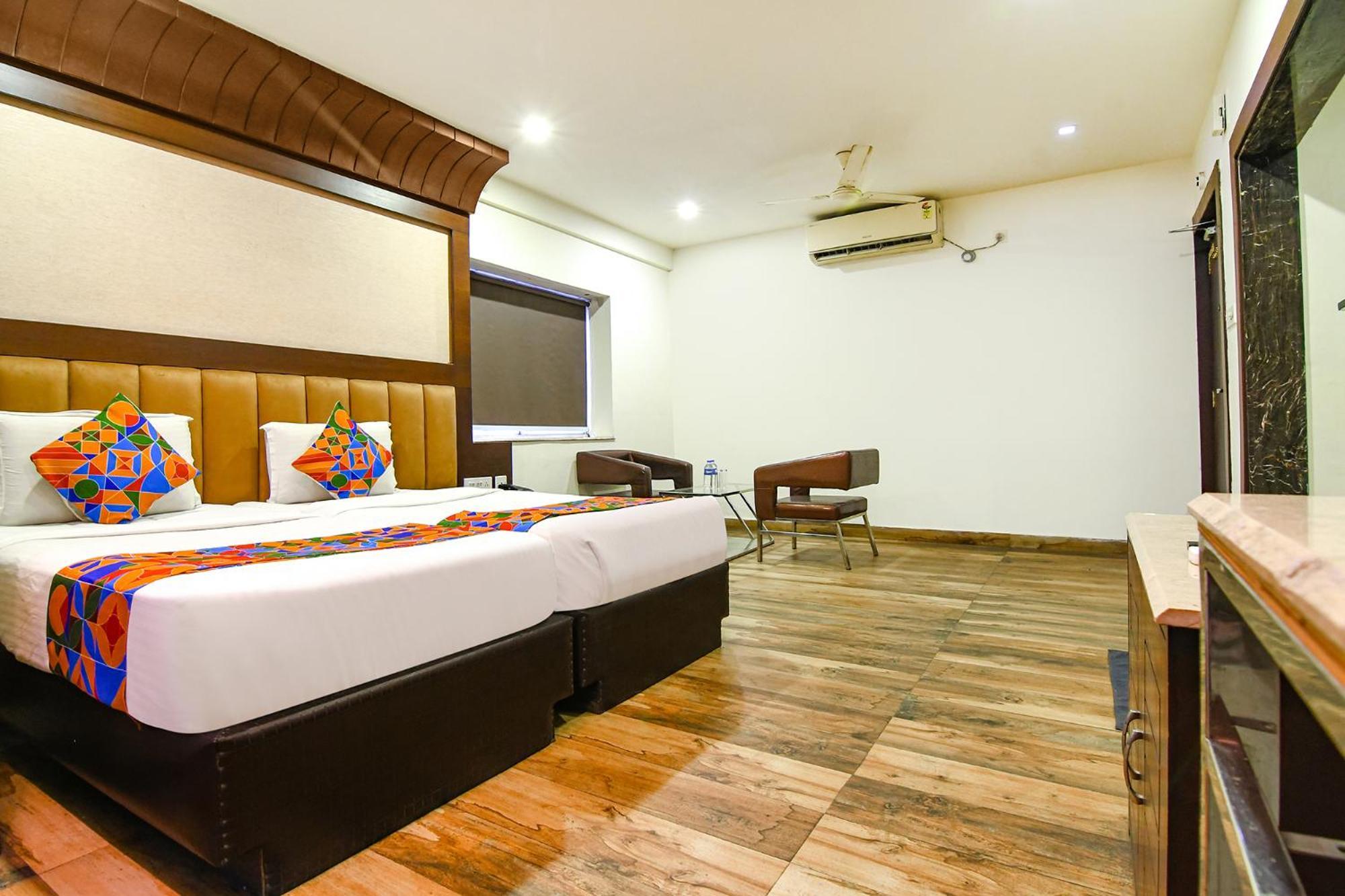 Fabhotel Prime Ivory Inn - Park Circus Колката Екстериор снимка