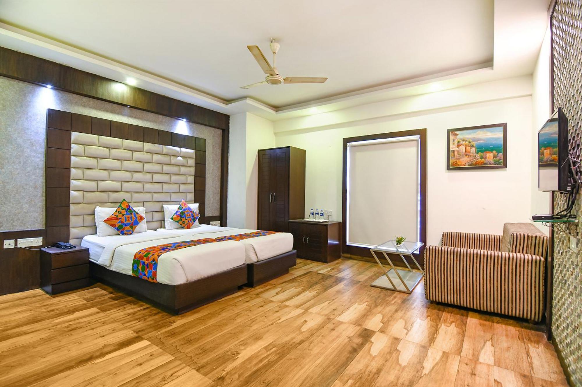 Fabhotel Prime Ivory Inn - Park Circus Колката Екстериор снимка