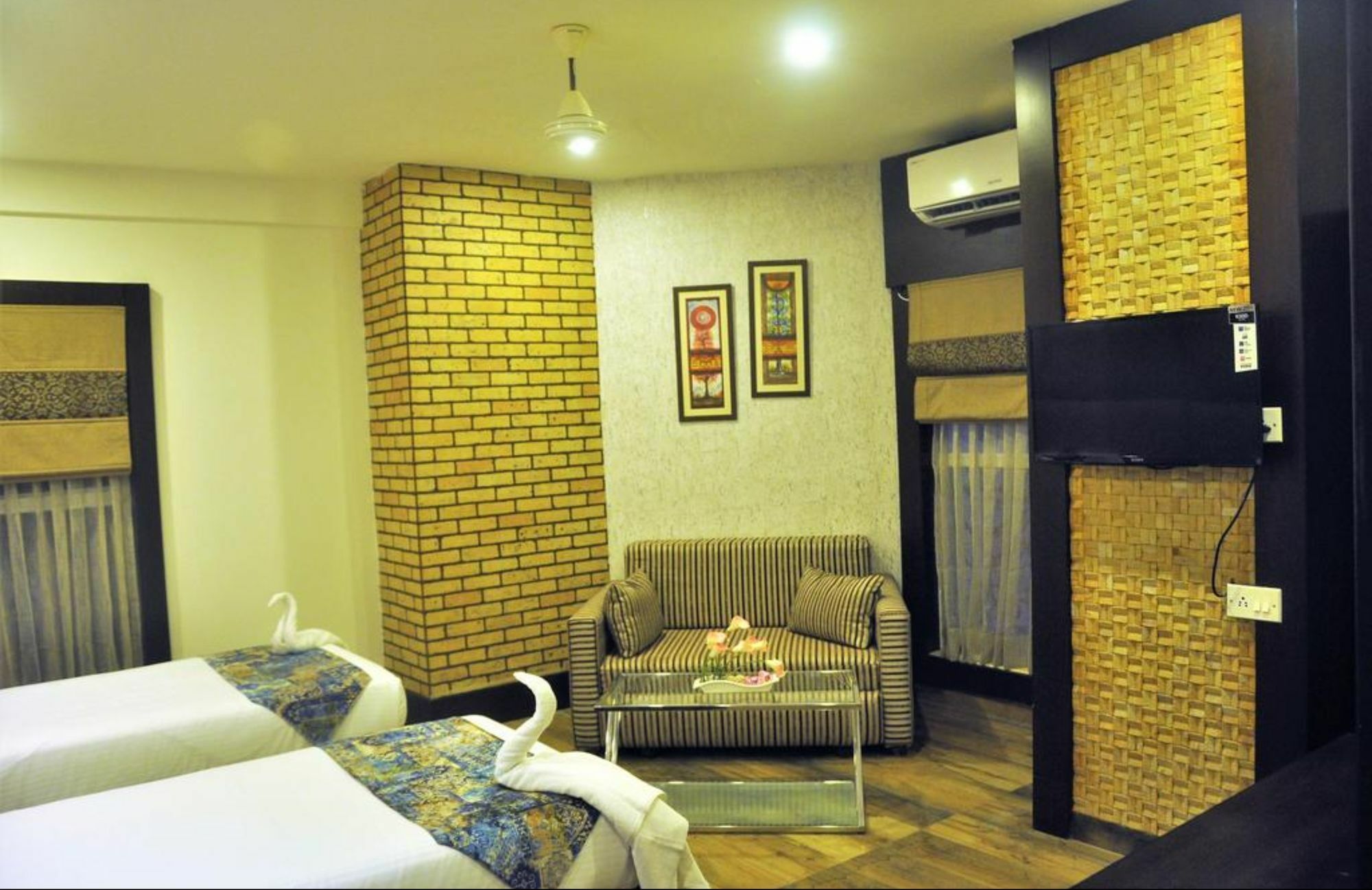 Fabhotel Prime Ivory Inn - Park Circus Колката Екстериор снимка