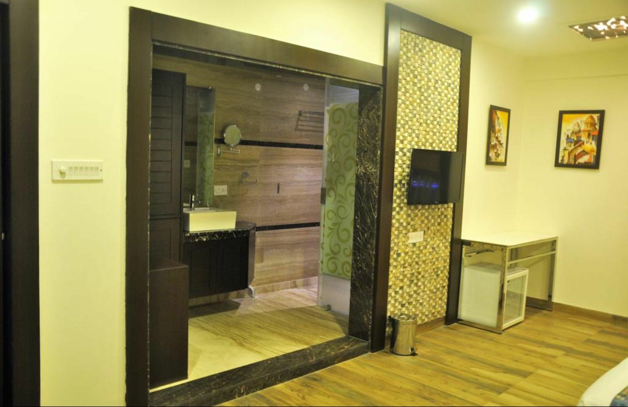 Fabhotel Prime Ivory Inn - Park Circus Колката Екстериор снимка